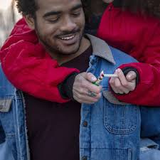 A Couple smoking Insa Cannabis